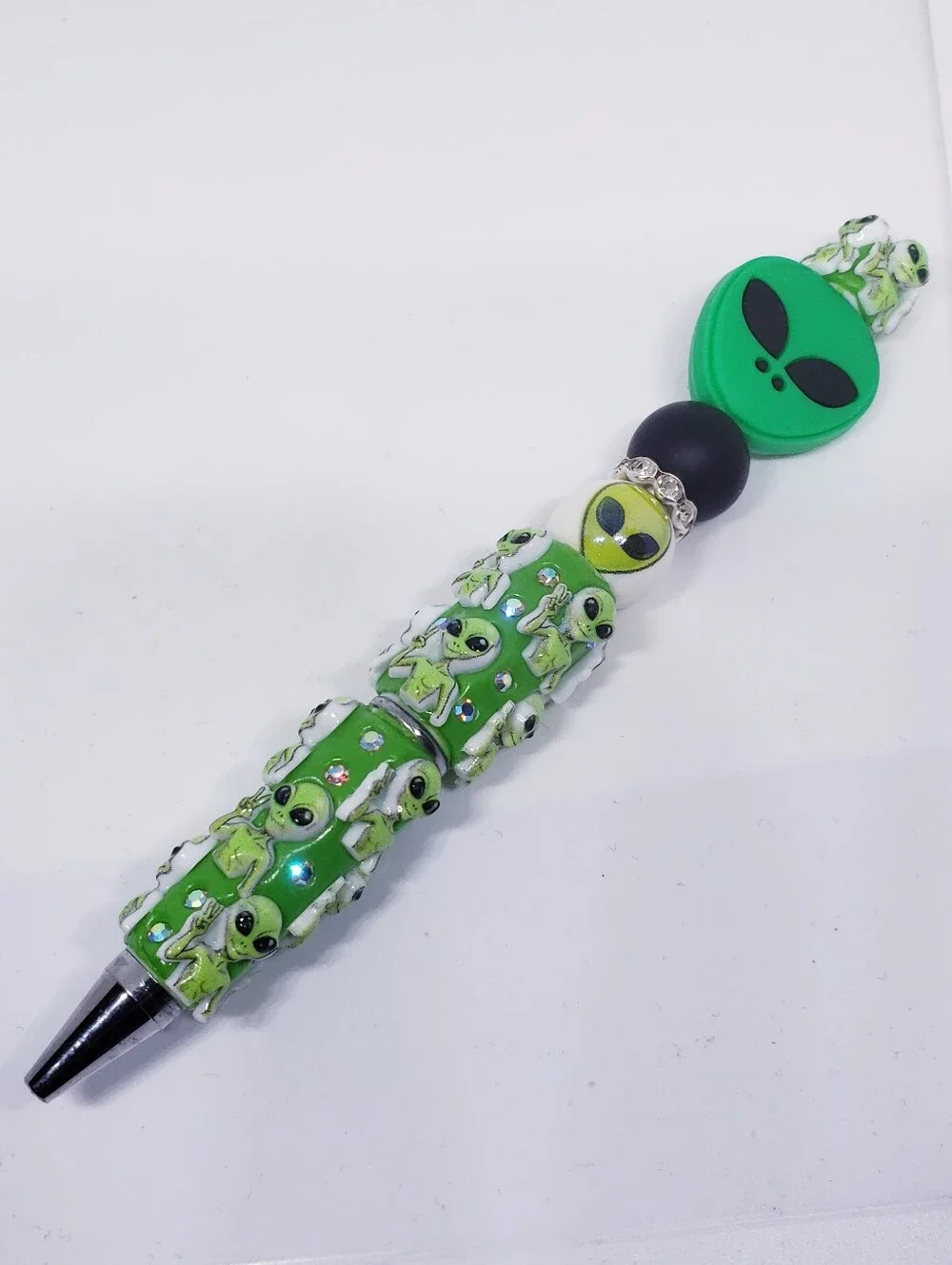 Handmade 3D Green UFO Alien Beaded Silicone Focal Bead Pen